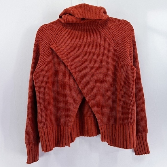 MADEWELL Orange Eastbrook Turtleneck Cross-Back Sweater in Cotton-Merino Yarn - Picture 4 of 10